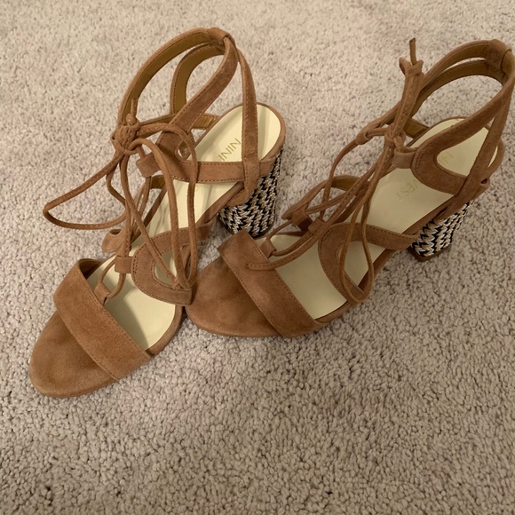 Nine West suede lace up block heel - Picture 5 of 8